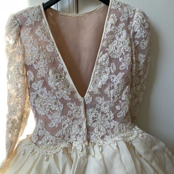 VINTAGE SAKS FRANK MASANDREA DIAMOND COLLECTION WEDDING GOWN WITH TIARA VEIL - Picture 8 of 16